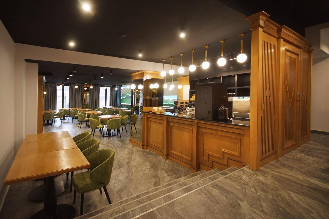 Complex Panoramic Hotel Slănic-Moldova Екстериор снимка